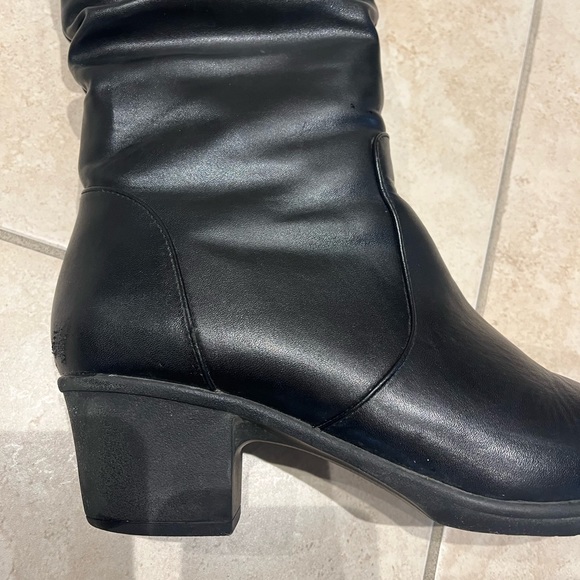 Women’s Henri Pierre black boots - Picture 9 of 16